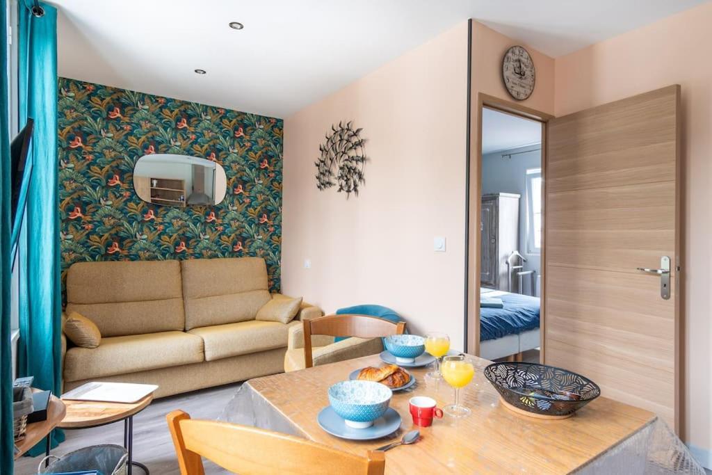 Gite Le Doris Avec Place De Stationnement Privee Incluse エトルタ エクステリア 写真
