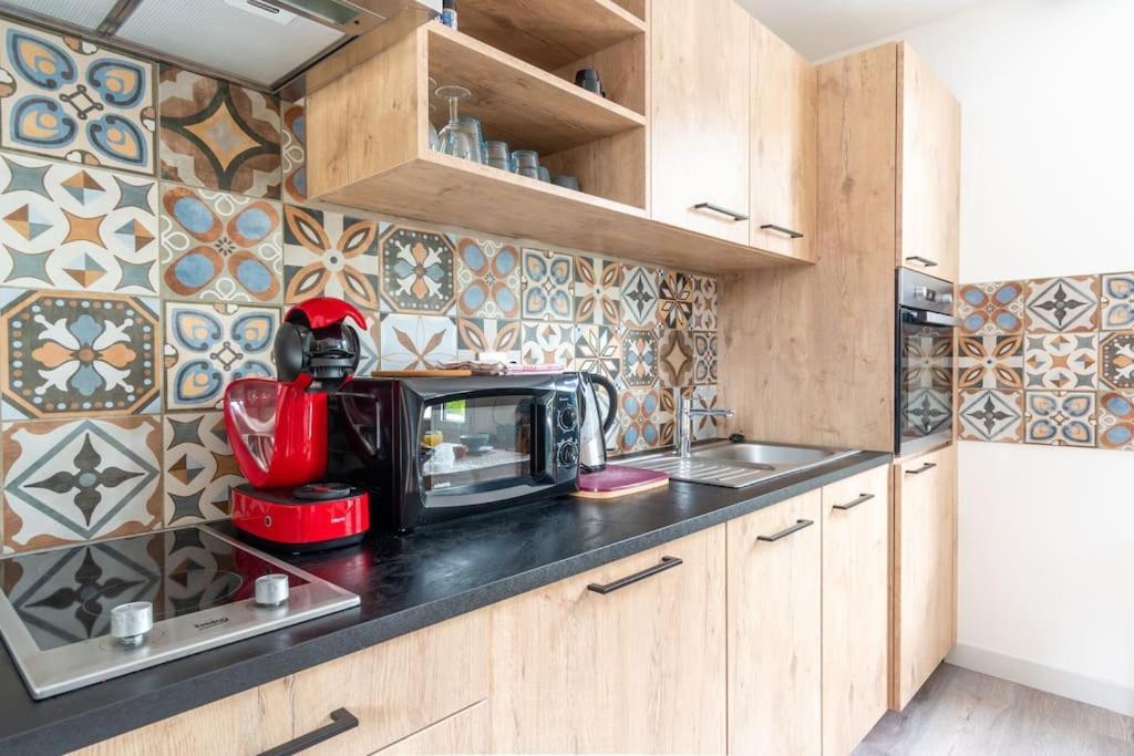 Gite Le Doris Avec Place De Stationnement Privee Incluse エトルタ エクステリア 写真